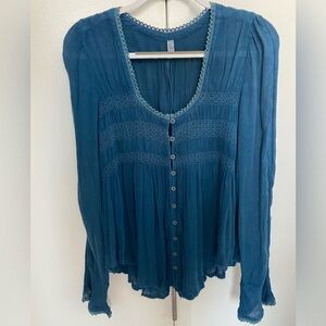 Free People button down size XS